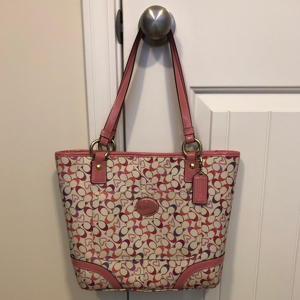 Coach Signature Shoulder Bag